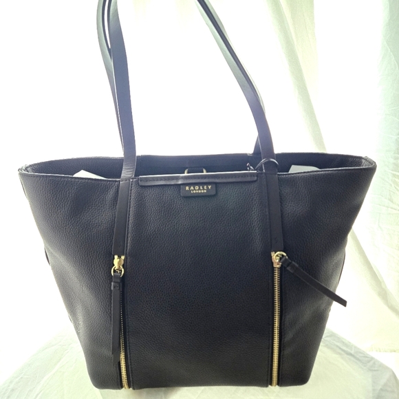 Gorgeous Radley London Tote EUC - Picture 14 of 16